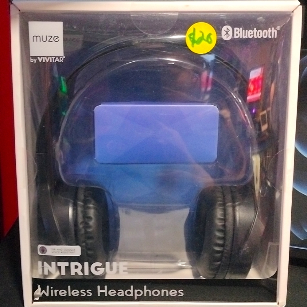 Muze by Vivitar wireless headphones